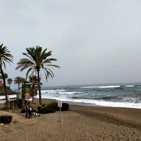 ,apartamento-estudio Primera Linea De Playa Bed & Breakfast Benalmádena