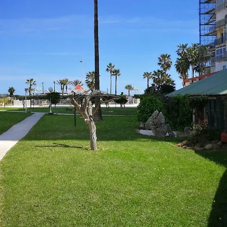 Bed & Breakfast ,apartamento-estudio Primera Linea De Playa Benalmádena
